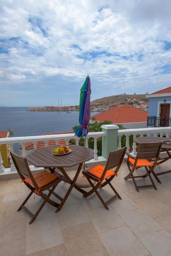 Roulas Apartments Χάλκη Εξωτερικό φωτογραφία